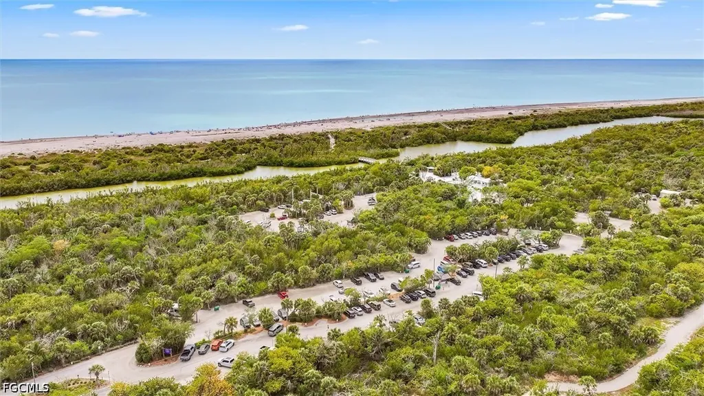 5304 Ladyfinger Lake Road Sanibel FL 33957