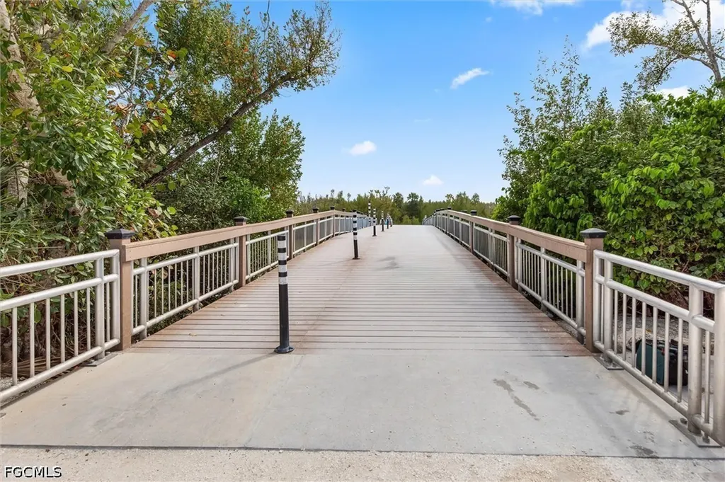 5304 Ladyfinger Lake Road Sanibel FL 33957