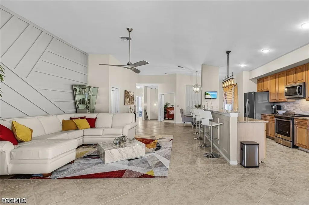 13090 Sandy Key Bend North Fort Myers FL 33903