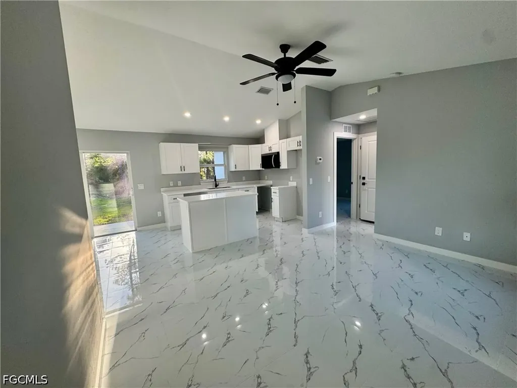 2305 Grant Avenue Alva FL 33920