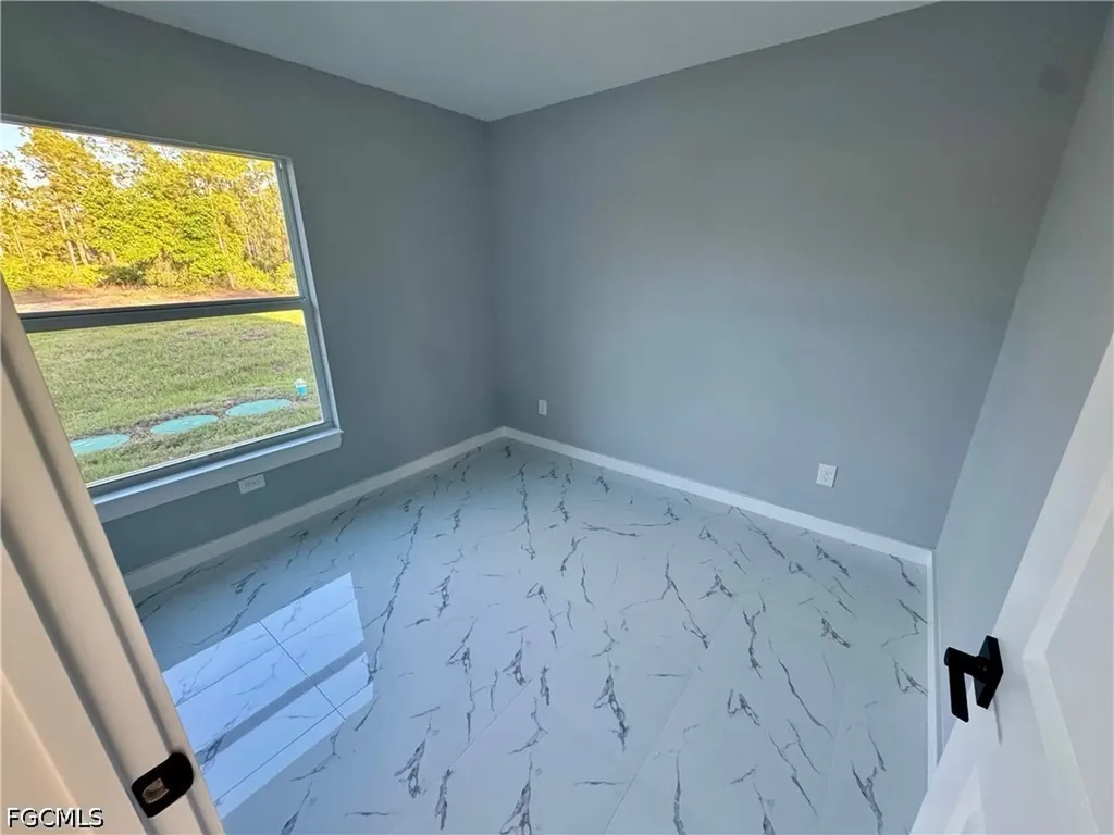 2305 Grant Avenue Alva FL 33920