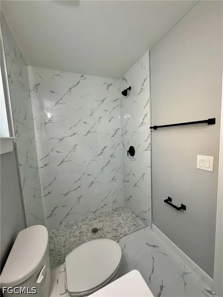 2305 Grant Avenue Alva FL 33920