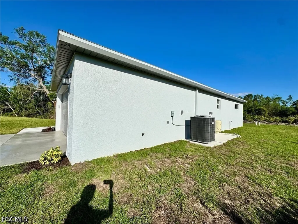 719 Ledge Street Lehigh Acres FL 33972