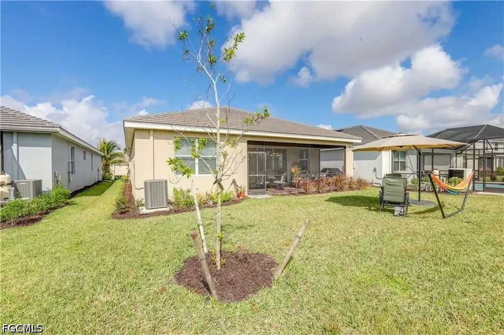 4392 Lemongrass Drive Fort Myers FL 33916