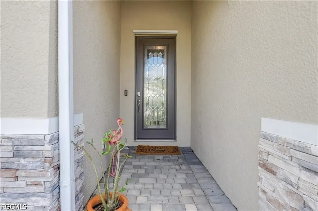 4392 Lemongrass Drive Fort Myers FL 33916