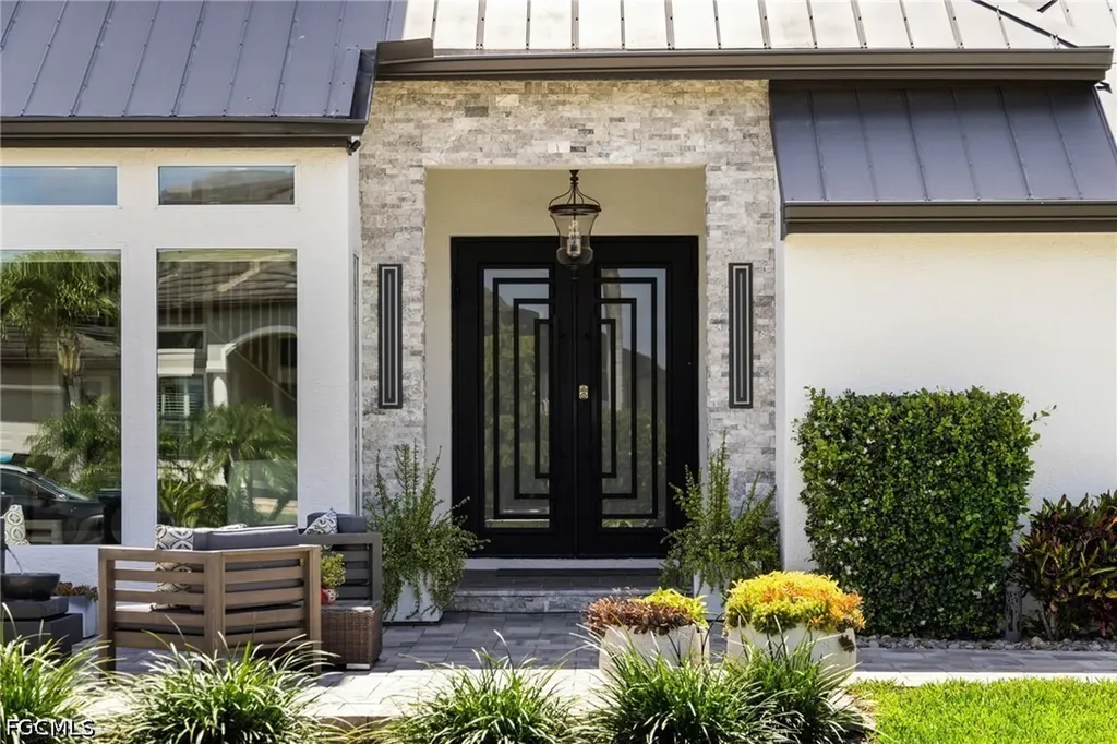 5234 Savoy Court Cape Coral FL 33904