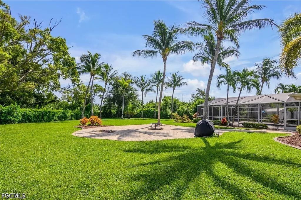 1687 N Flossmoor Road Fort Myers FL 33919