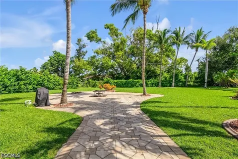 1687 N Flossmoor Road Fort Myers FL 33919