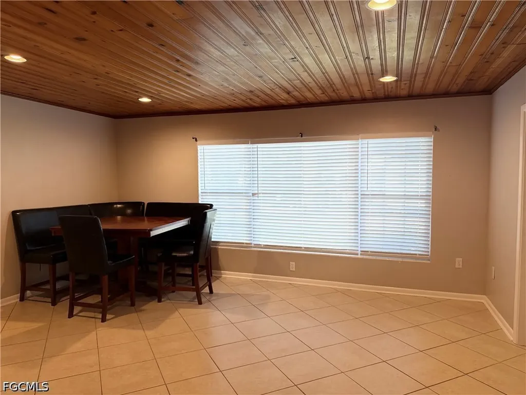 48 Harbor Circle Astatula FL 34705