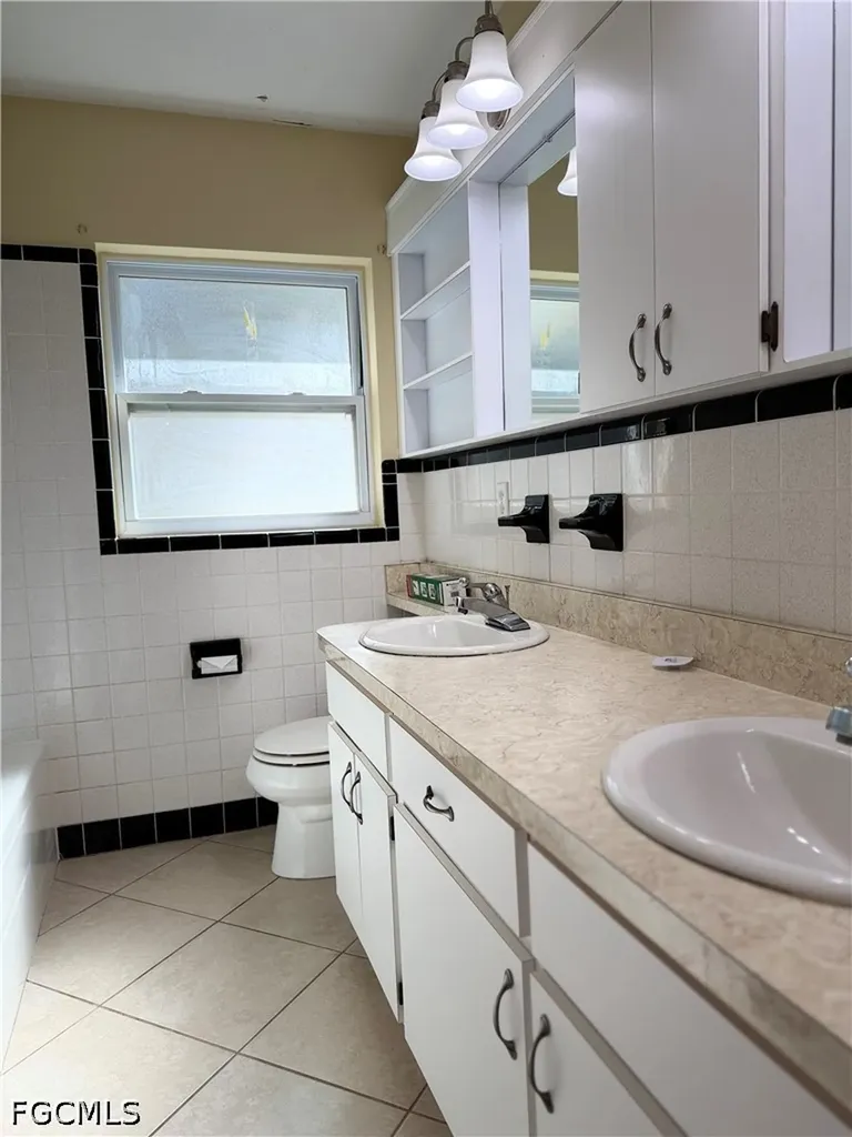 48 Harbor Circle Astatula FL 34705