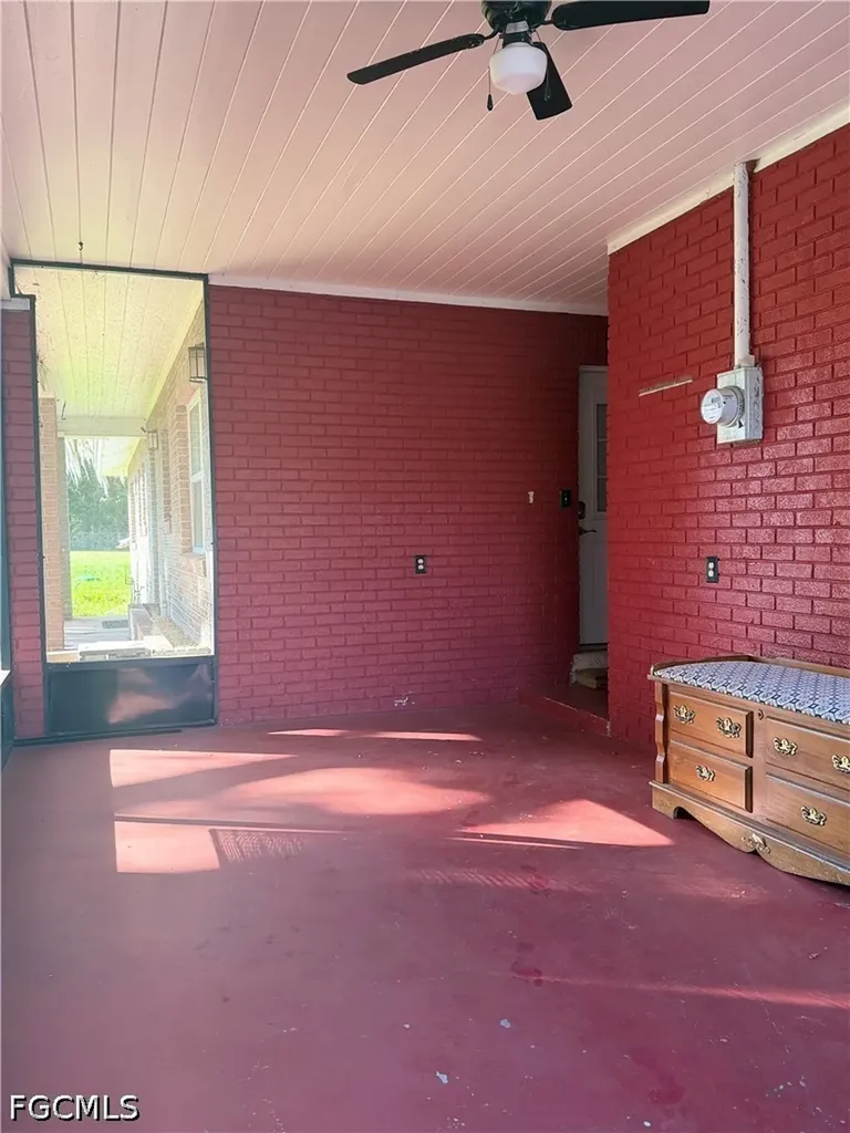 48 Harbor Circle Astatula FL 34705