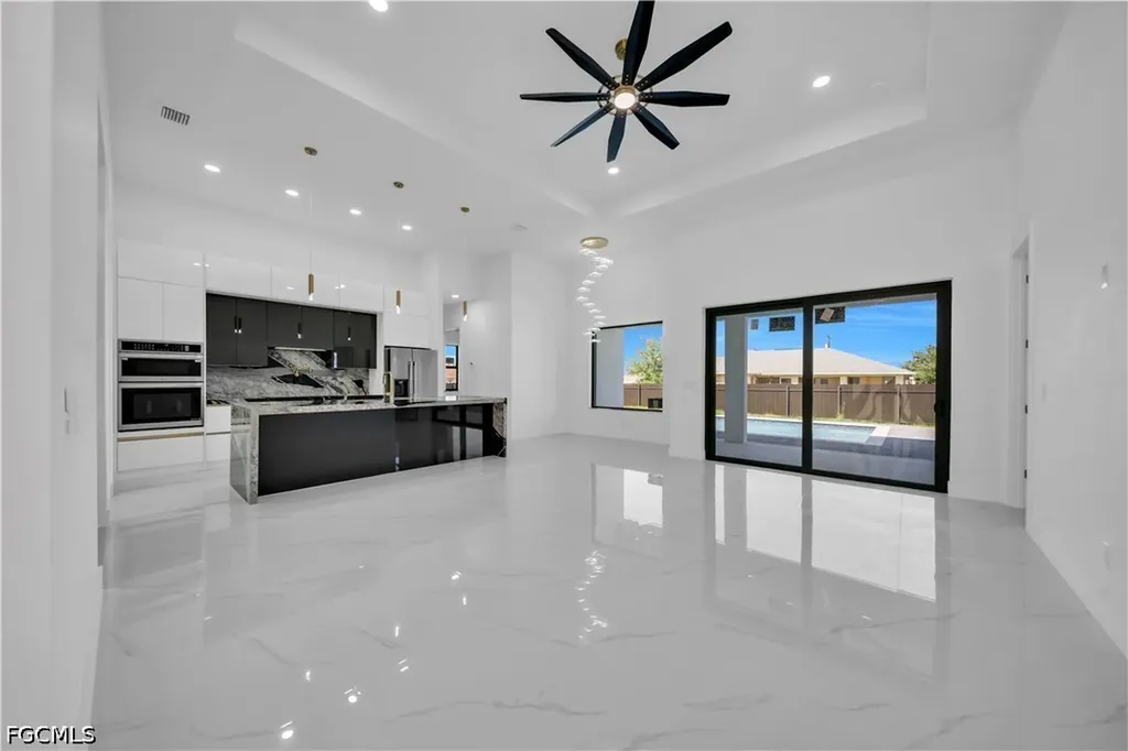 2020 Santa Barbara Boulevard N Cape Coral FL 33993