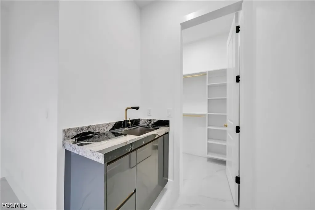 2020 Santa Barbara Boulevard N Cape Coral FL 33993