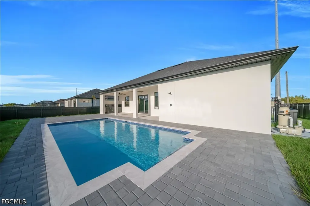 2020 Santa Barbara Boulevard N Cape Coral FL 33993
