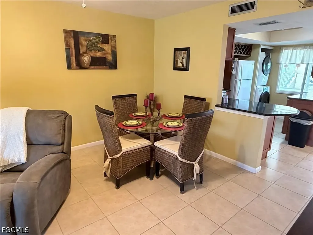 2526 SE 16th Place Cape Coral FL 33904
