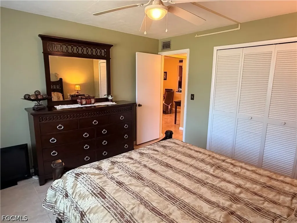 2526 SE 16th Place Cape Coral FL 33904