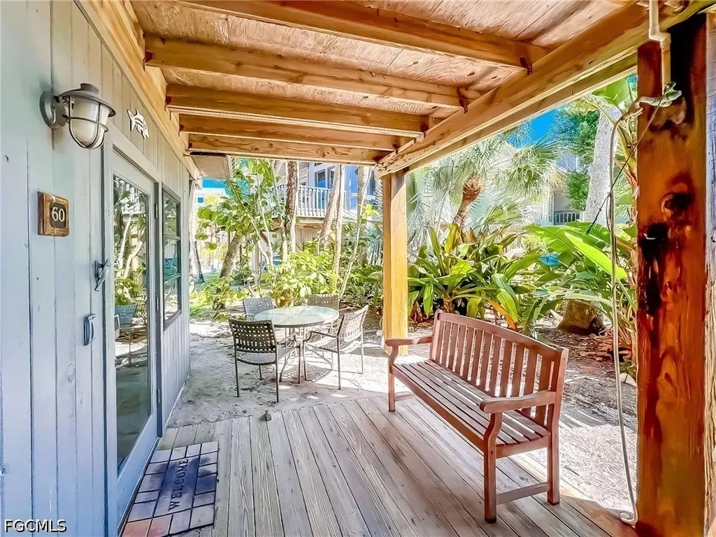 370 Townhouse Lane Upper Captiva FL 33924