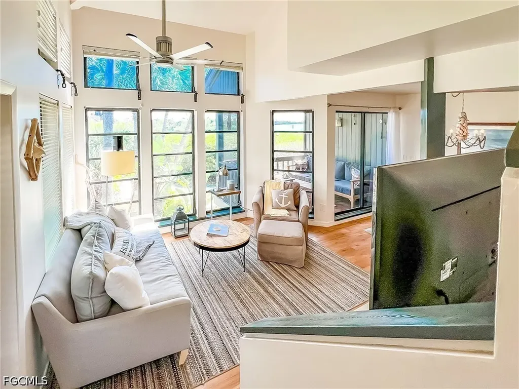 370 Townhouse Lane Upper Captiva FL 33924