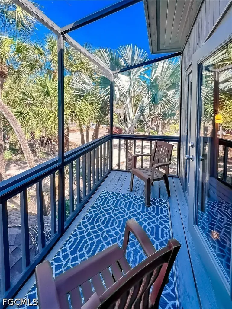 370 Townhouse Lane Upper Captiva FL 33924