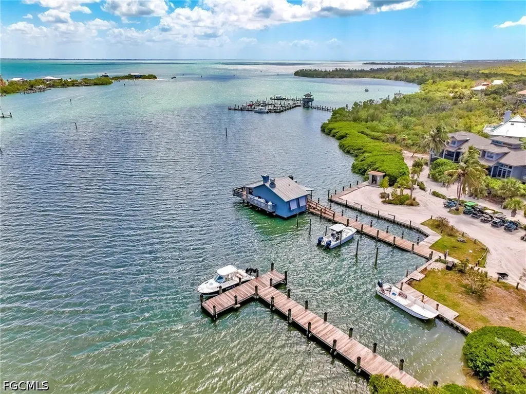 370 Townhouse Lane Upper Captiva FL 33924