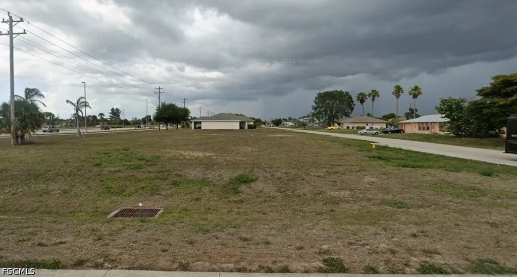 2008 NE 16th Place Cape Coral FL 33909