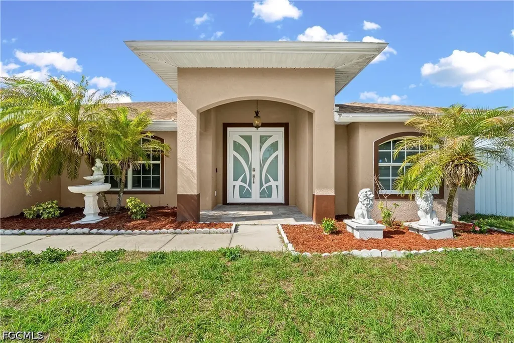 1145 Pineda Street E Lehigh Acres FL 33974