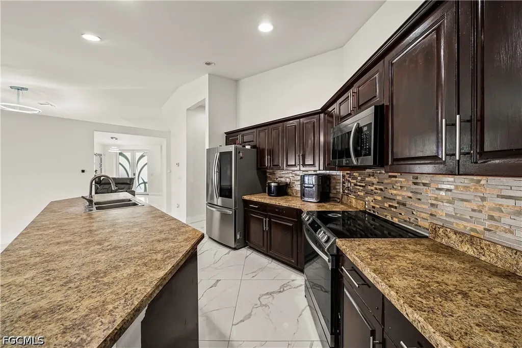 1145 Pineda Street E Lehigh Acres FL 33974