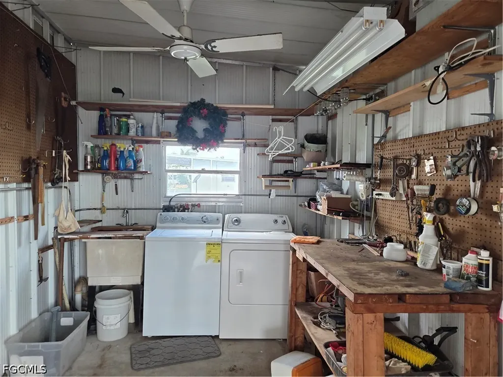 694 Dream Lane North Fort Myers FL 33917