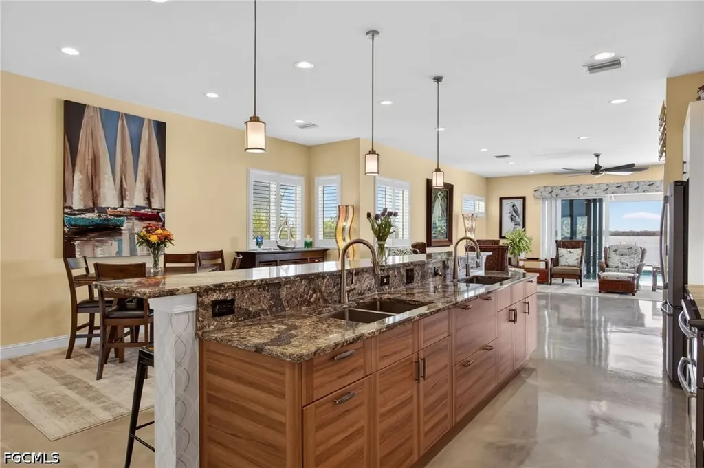 11859 Island Avenue Matlacha FL 33993