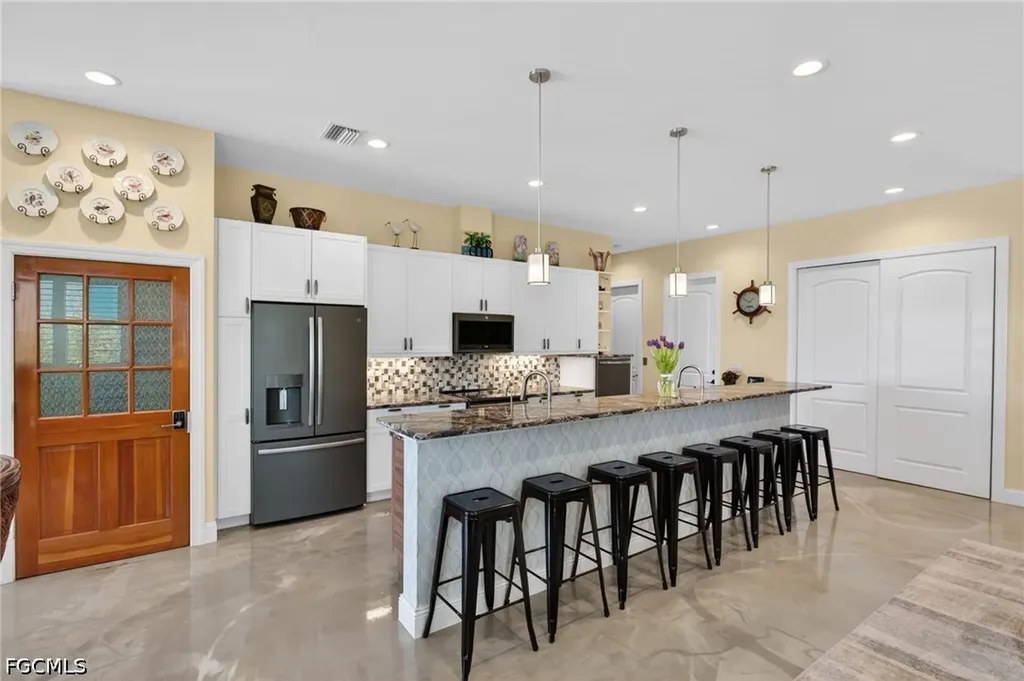 11859 Island Avenue Matlacha FL 33993