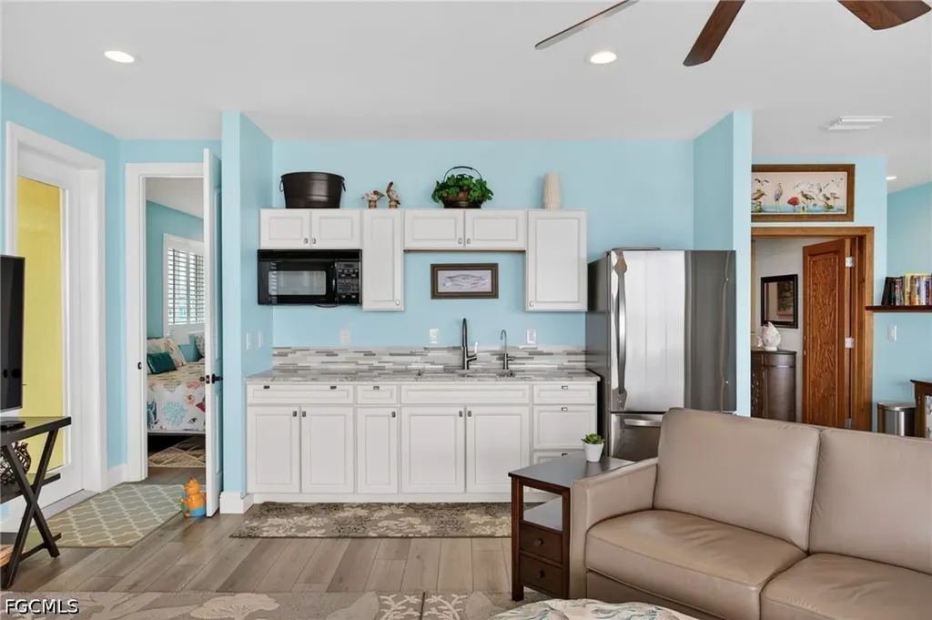 11859 Island Avenue Matlacha FL 33993