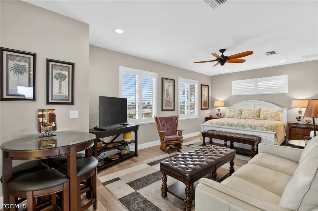 11859 Island Avenue Matlacha FL 33993