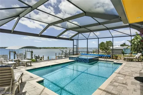 11859 Island Avenue Matlacha FL 33993