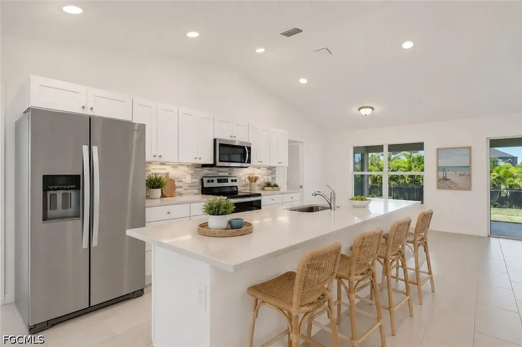 2619 NE 4th Avenue Cape Coral FL 33909