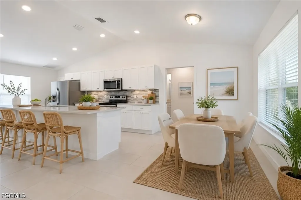 2619 NE 4th Avenue Cape Coral FL 33909