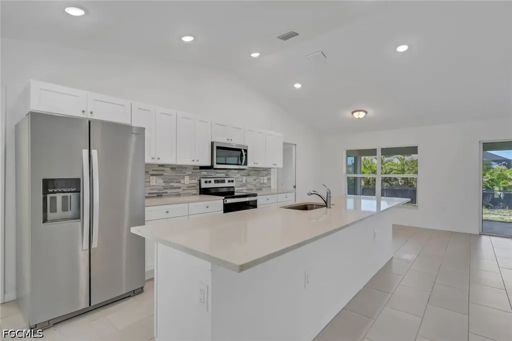 2619 NE 4th Avenue Cape Coral FL 33909