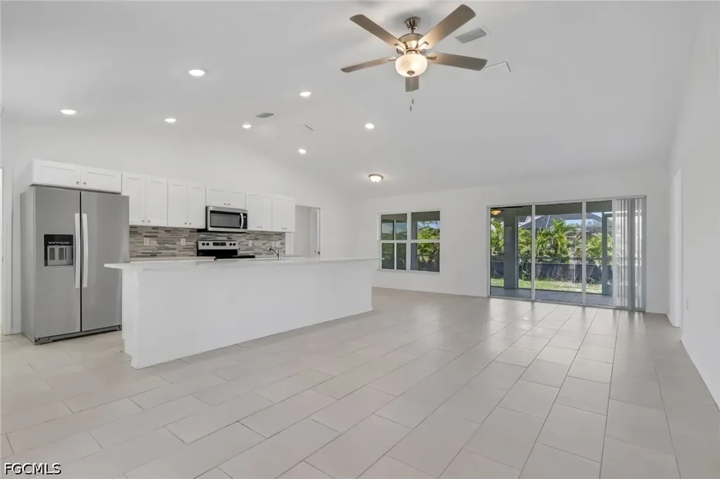 2619 NE 4th Avenue Cape Coral FL 33909