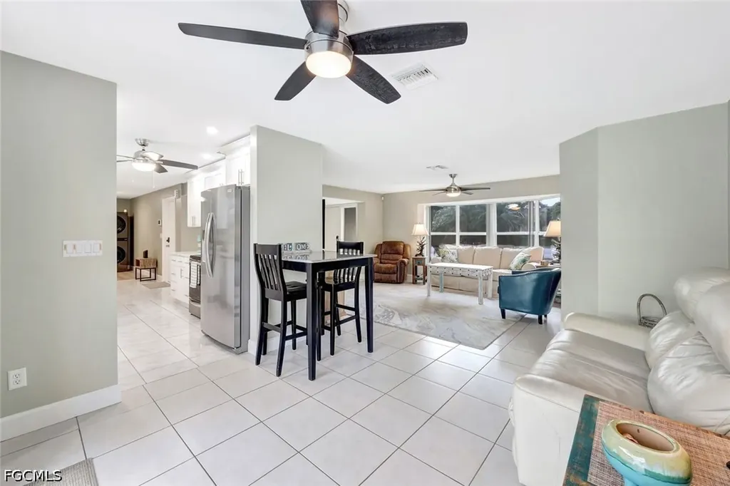5103 Pelican Boulevard Cape Coral FL 33914