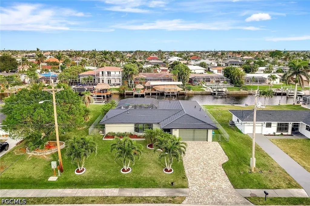 5103 Pelican Boulevard Cape Coral FL 33914