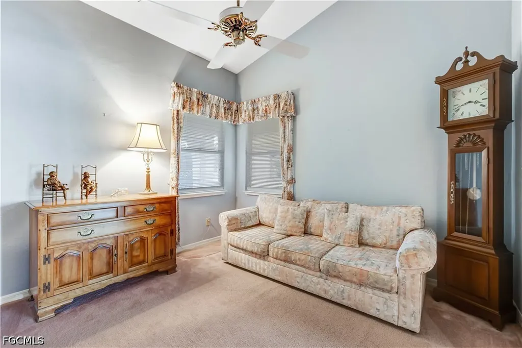 372 Fox Den Circle Naples FL 34104