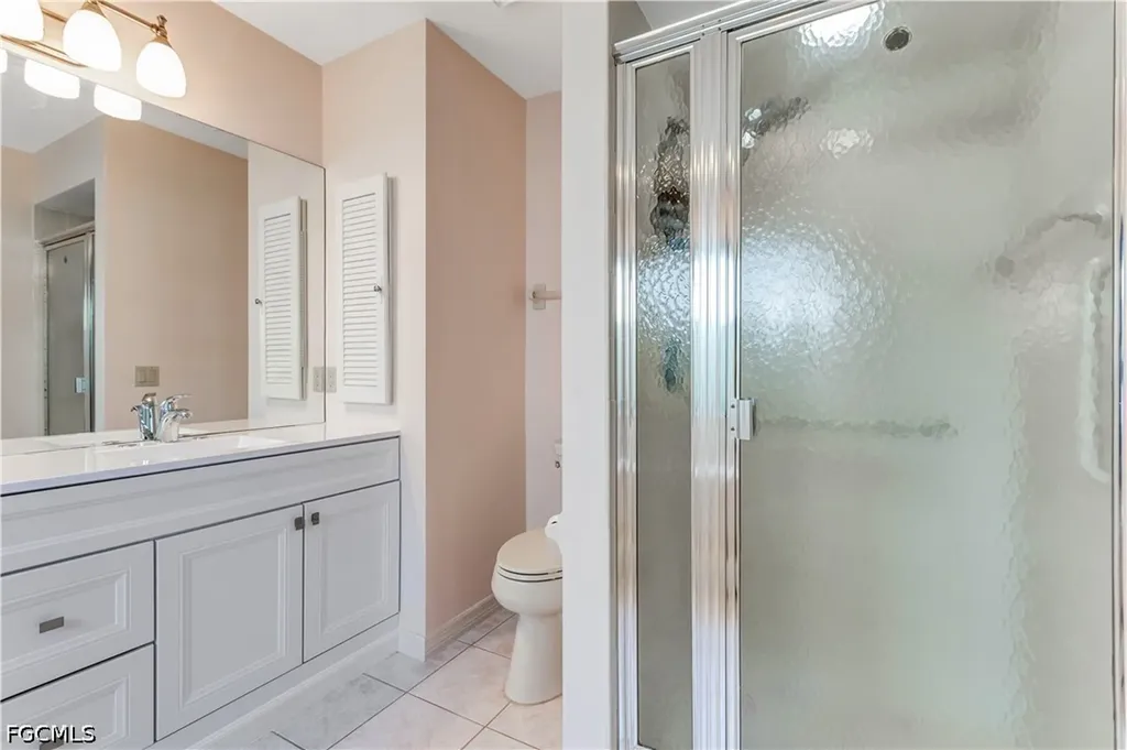 372 Fox Den Circle Naples FL 34104