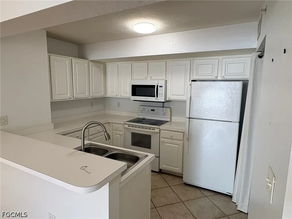 4113 Residence Drive Fort Myers FL 33901