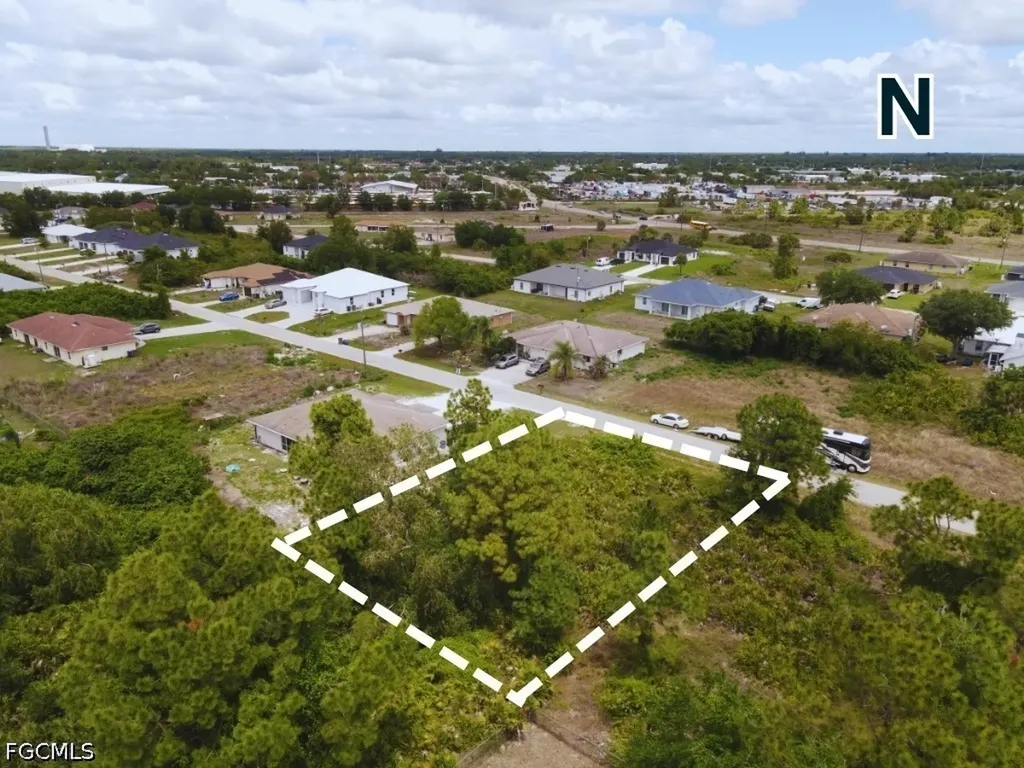 5207 25th Street SW Lehigh Acres FL 33973