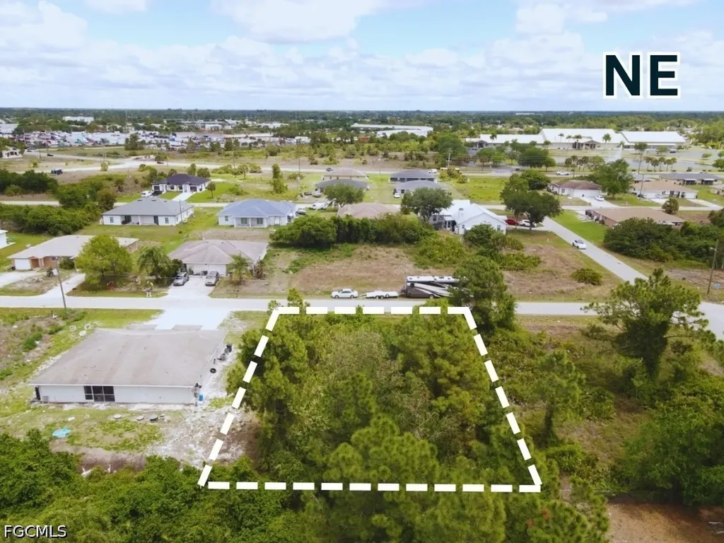 5207 25th Street SW Lehigh Acres FL 33973