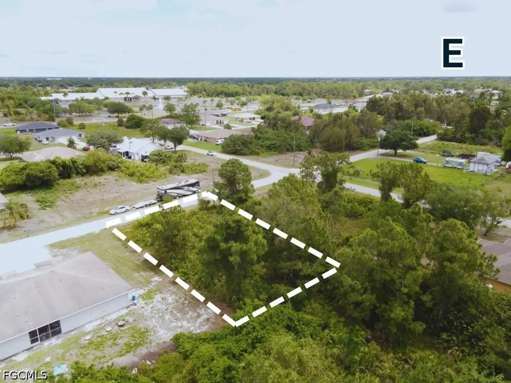 5207 25th Street SW Lehigh Acres FL 33973