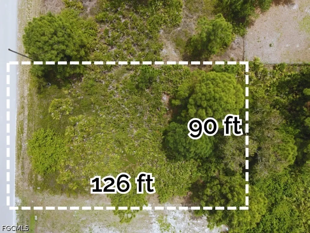 5207 25th Street SW Lehigh Acres FL 33973