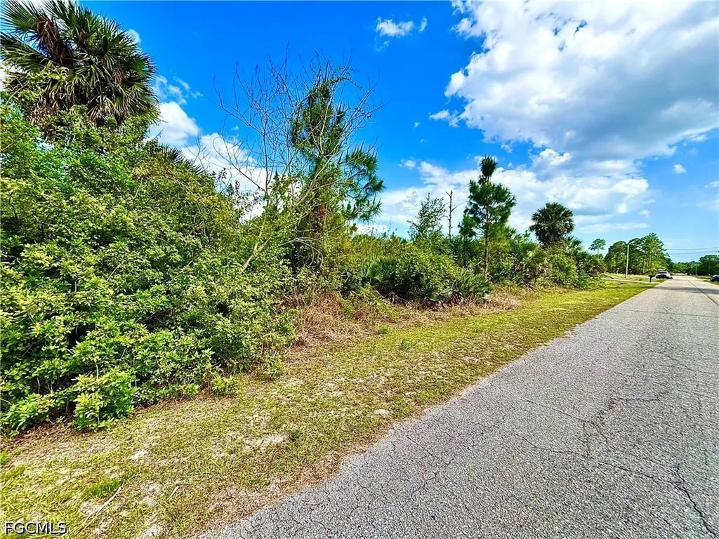 518 Clayton Avenue Lehigh Acres FL 33972