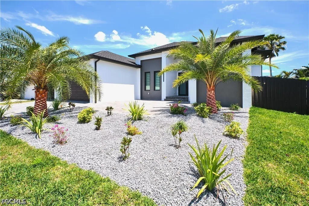 2717 SW 22nd Avenue Cape Coral FL 33914