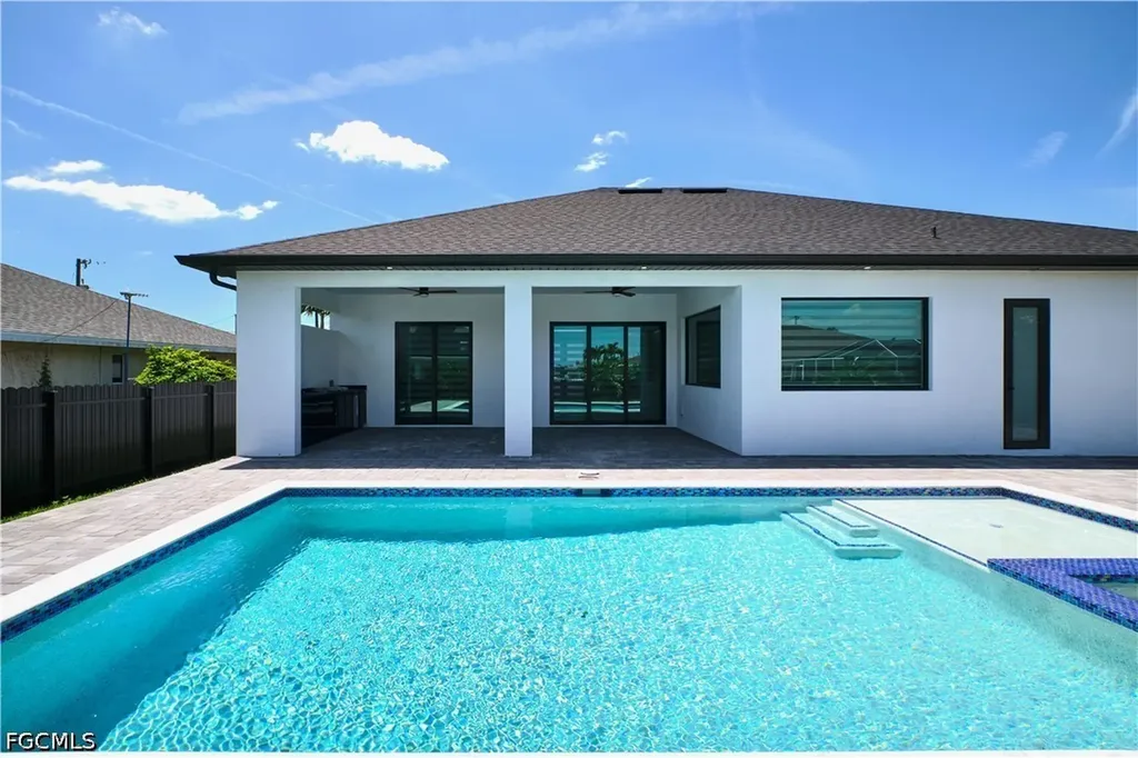 2717 SW 22nd Avenue Cape Coral FL 33914