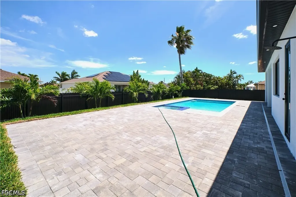 2717 SW 22nd Avenue Cape Coral FL 33914